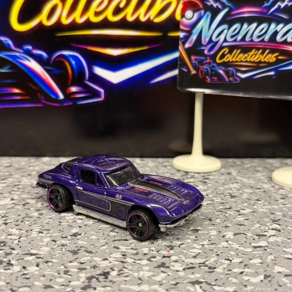 Hot Wheels 63' Corvette Stingray 327 Metallic Purple LOOSE